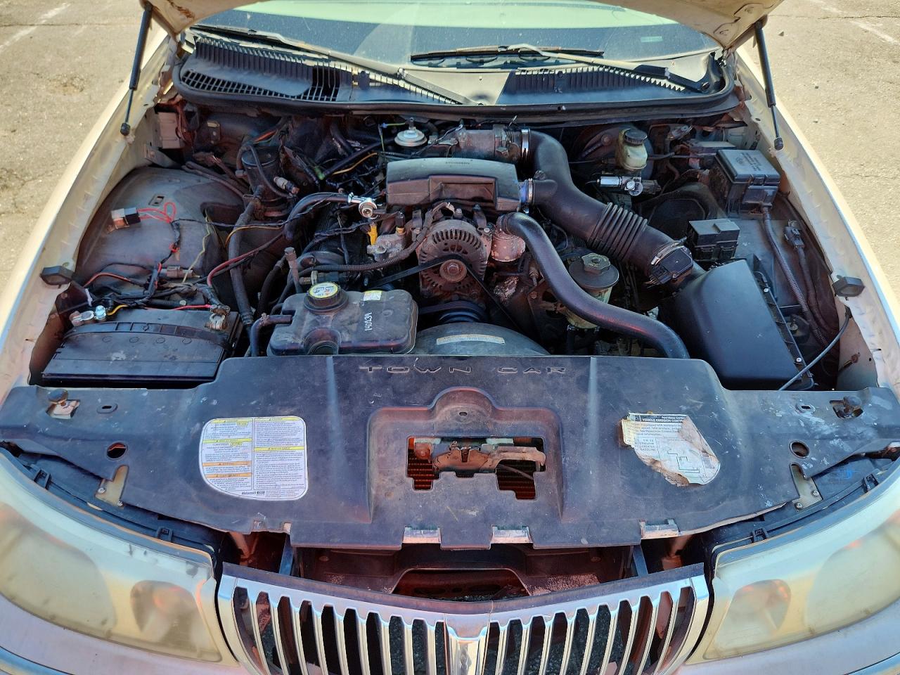 2000 LINCOLN TOWNCAR