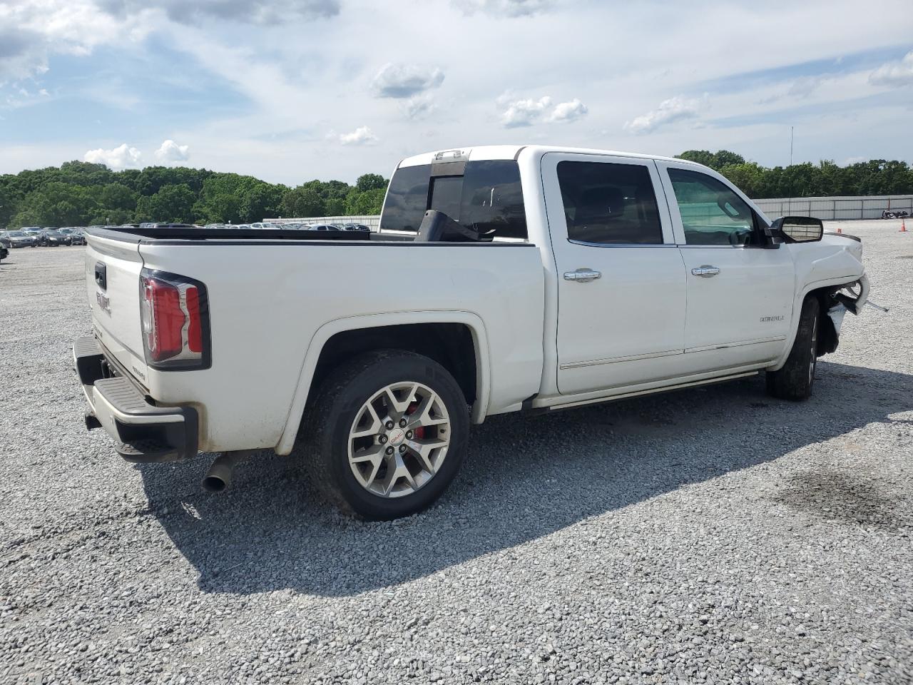 2018 GMC SIERRA