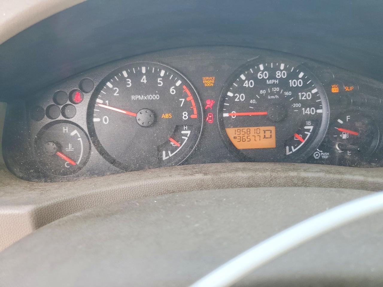 2011 NISSAN FRONTIER