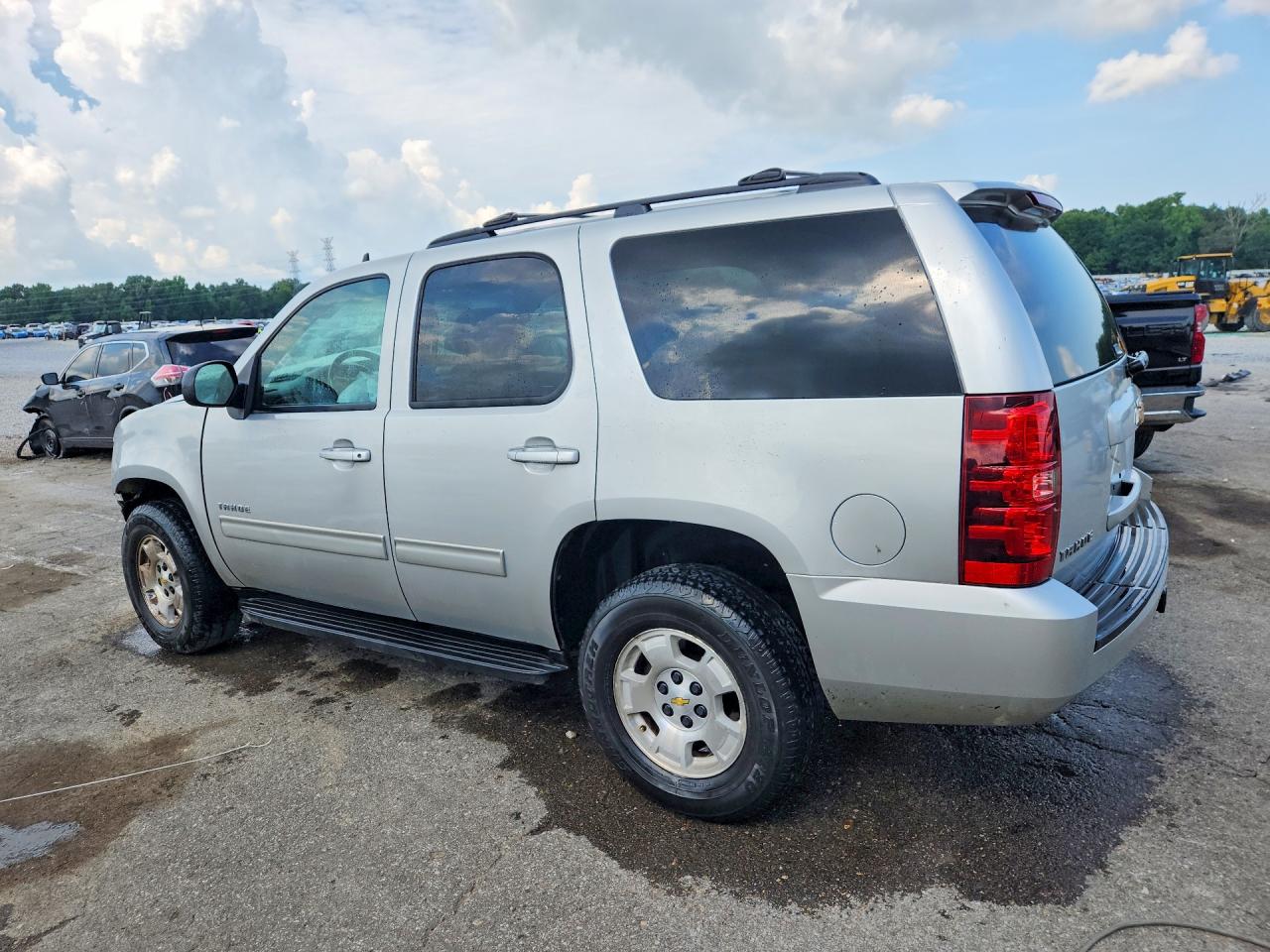 2011 CHEVROLET TAHOE