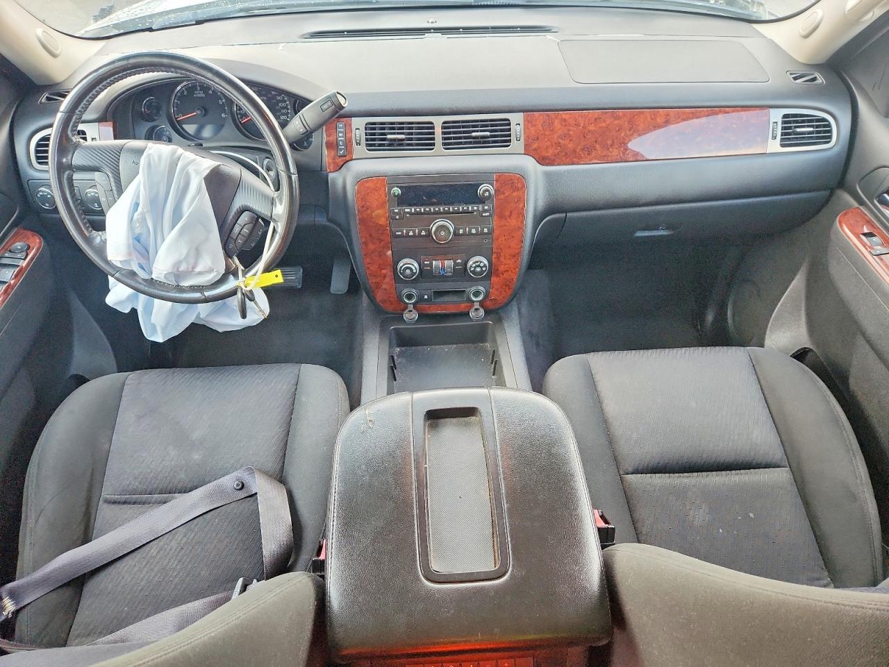 2011 CHEVROLET TAHOE