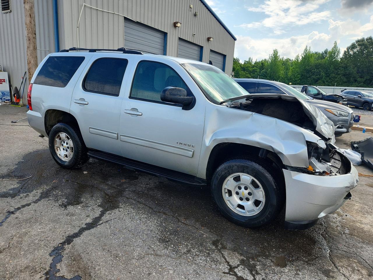 2011 CHEVROLET TAHOE