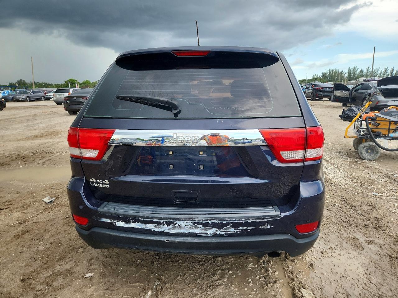 2011 JEEP CHEROKEE