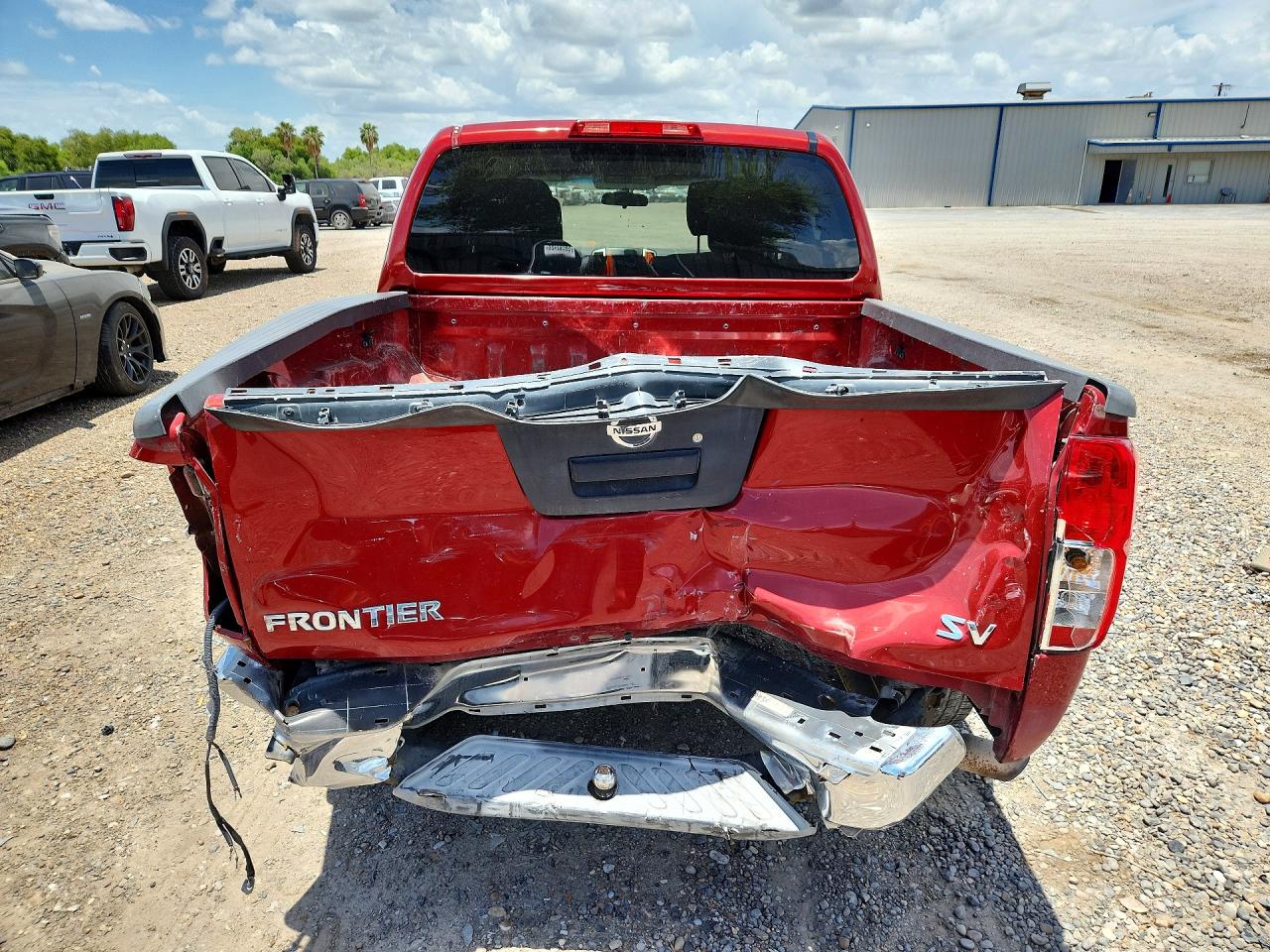 2015 NISSAN FRONTIER