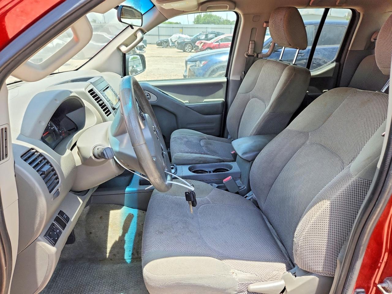 2015 NISSAN FRONTIER