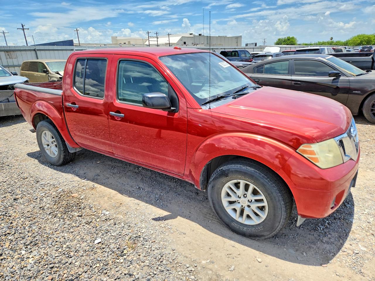 2015 NISSAN FRONTIER