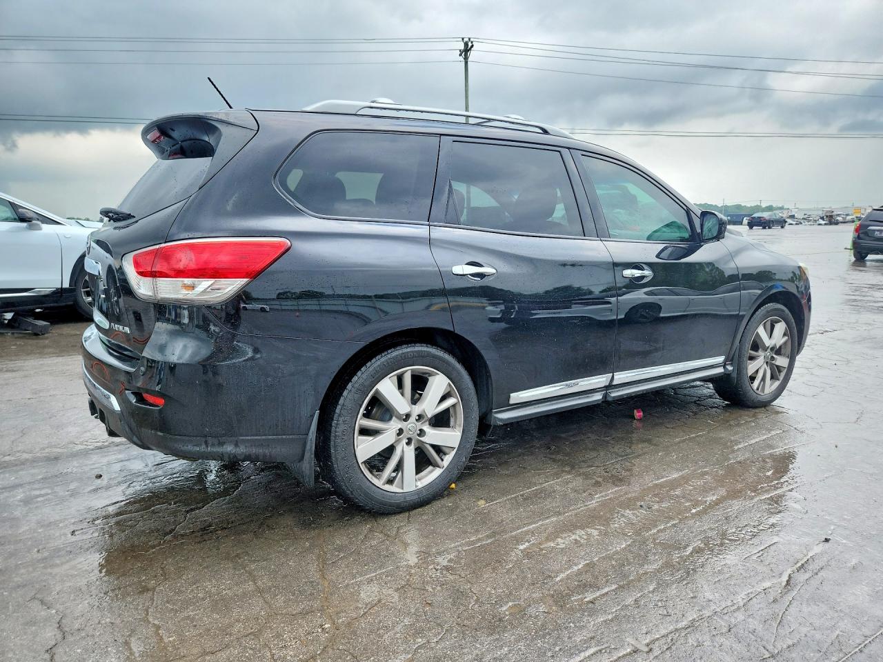 2016 NISSAN PATHFINDER