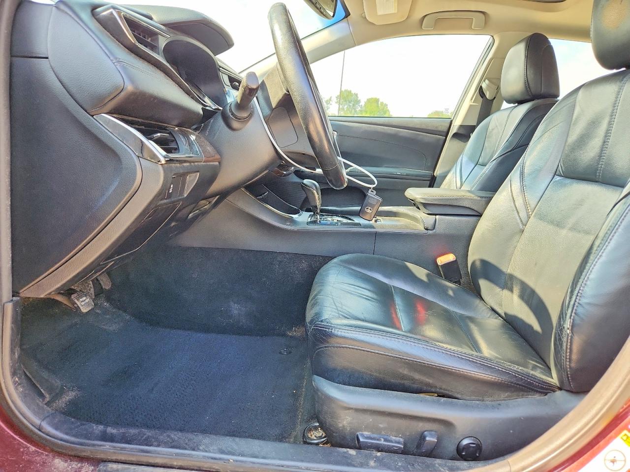 2013 TOYOTA AVALON