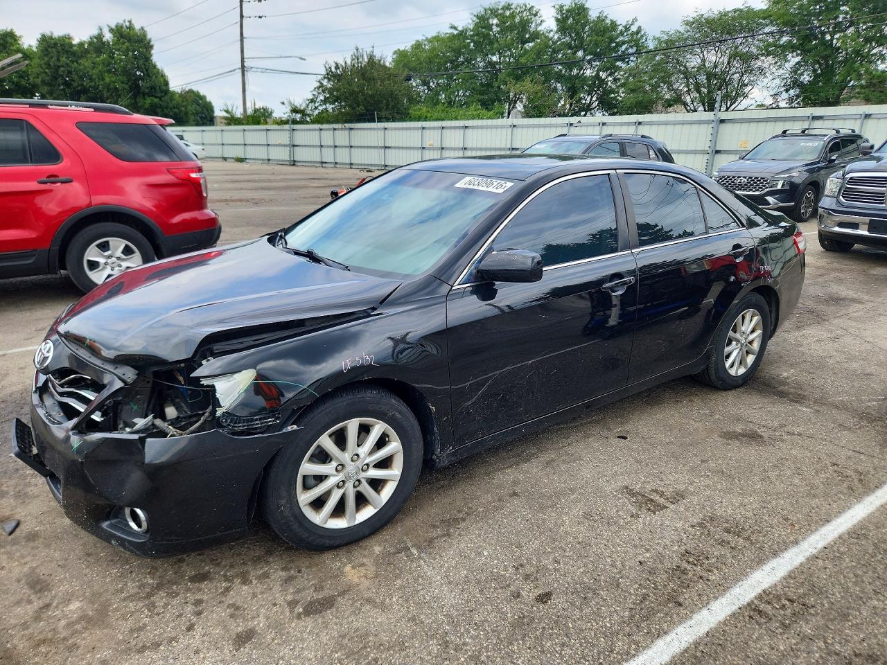 2011 TOYOTA CAMRY