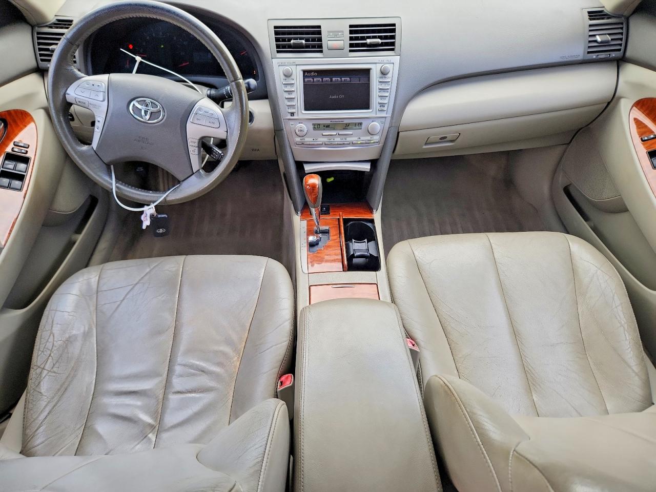 2011 TOYOTA CAMRY