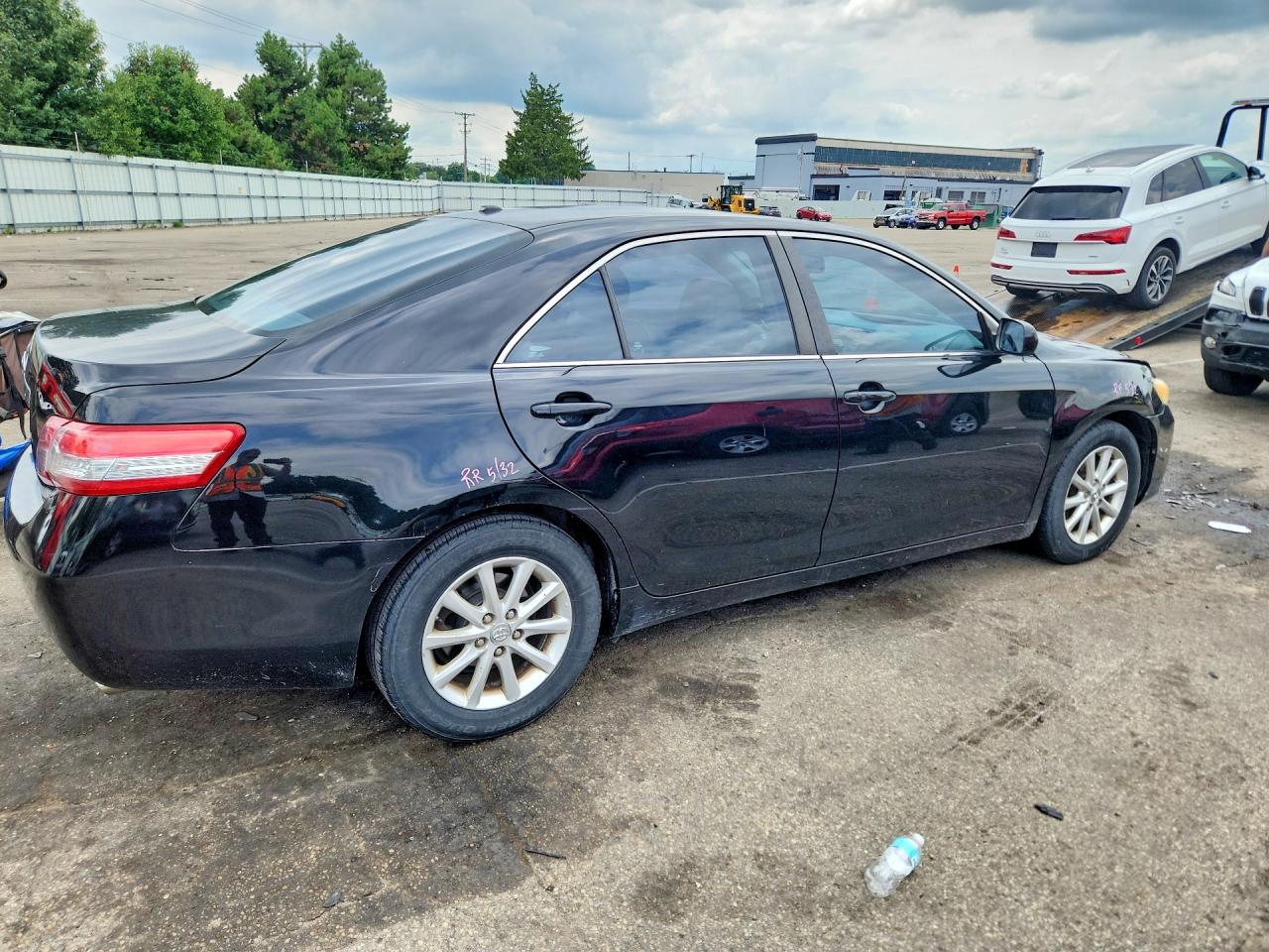 2011 TOYOTA CAMRY