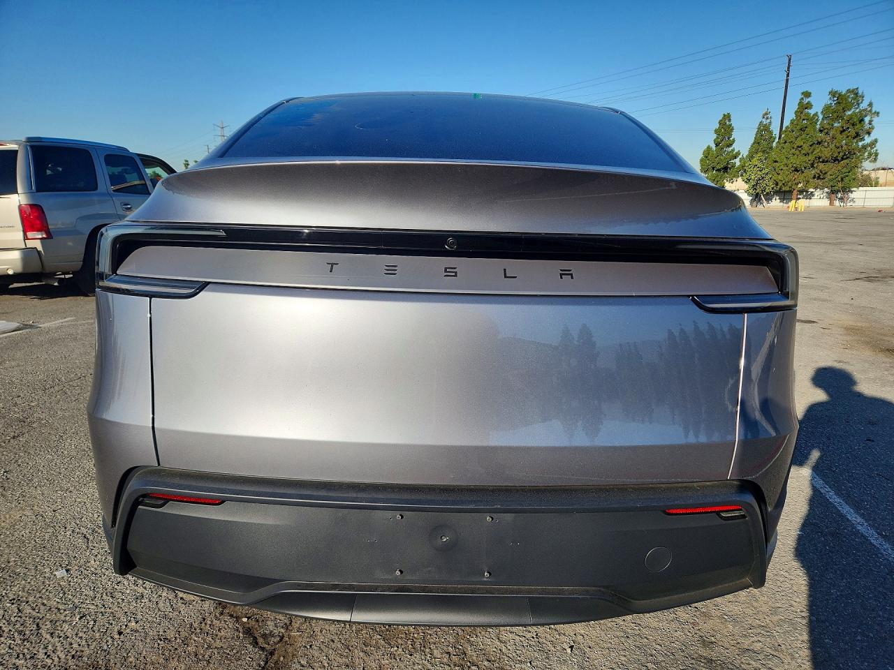 2026 TESLA MODEL Y