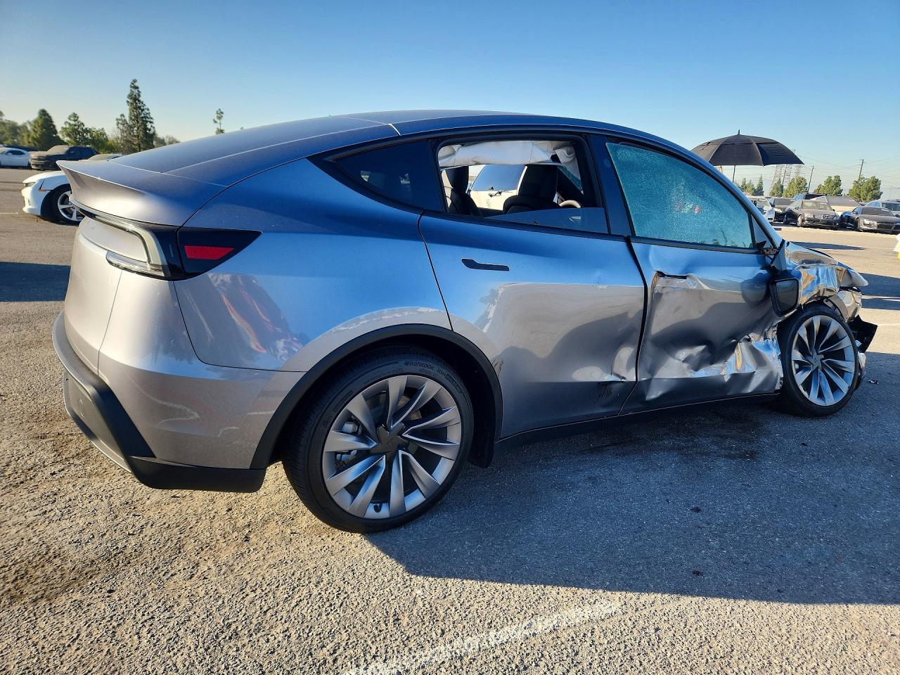 2026 TESLA MODEL Y