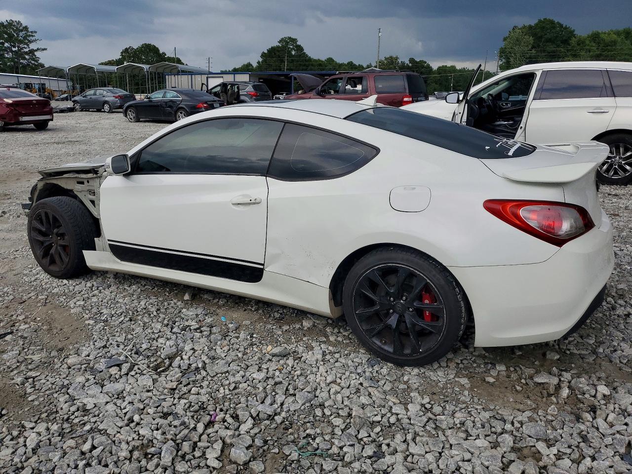 2010 HYUNDAI GENESIS