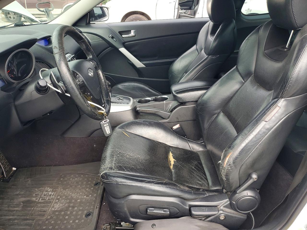 2010 HYUNDAI GENESIS