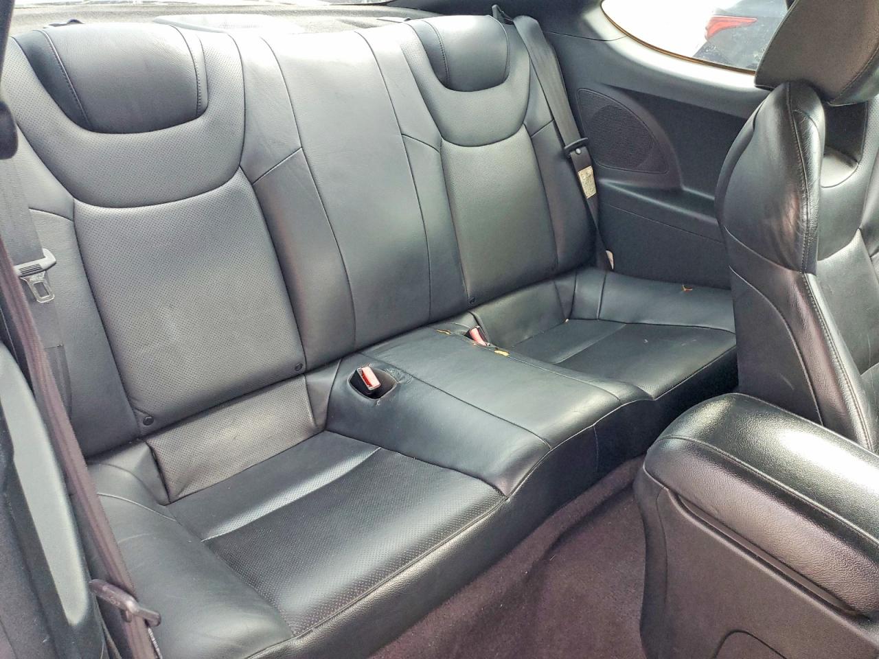 2010 HYUNDAI GENESIS