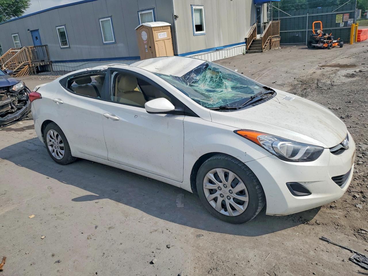 2012 HYUNDAI ELANTRA