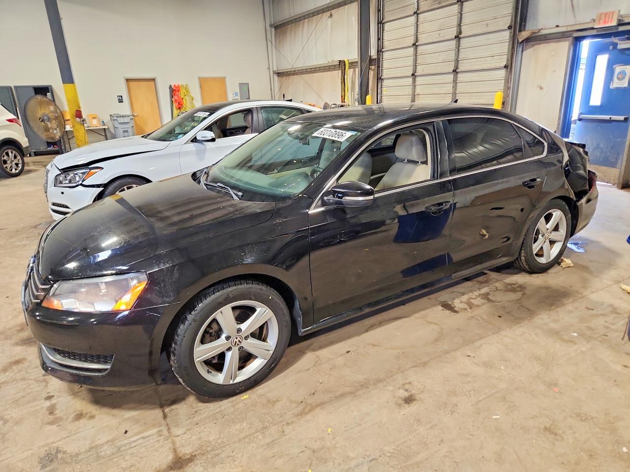 2014 VOLKSWAGEN PASSAT