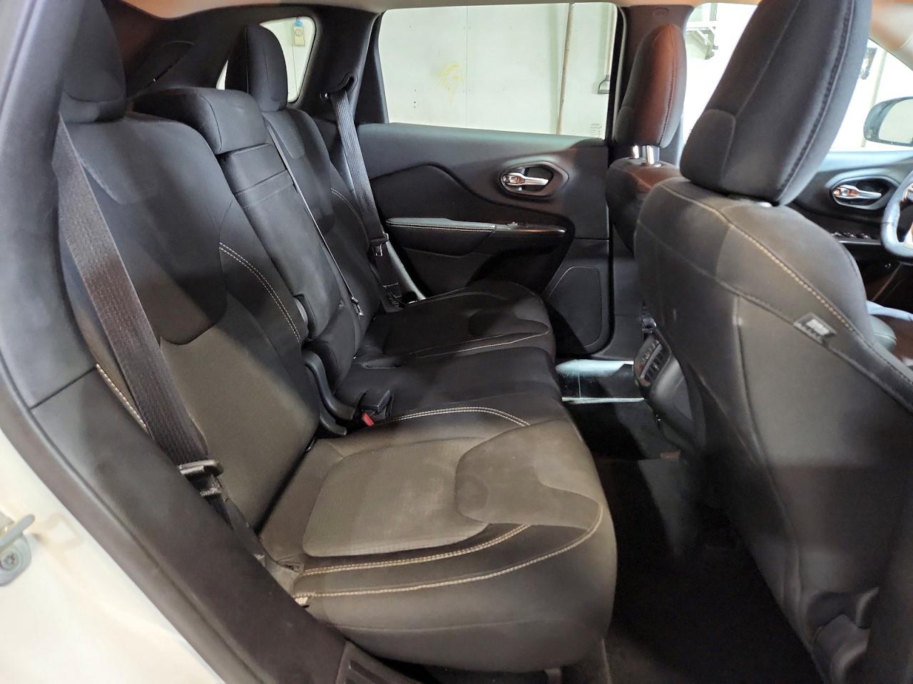 2016 JEEP CHEROKEE