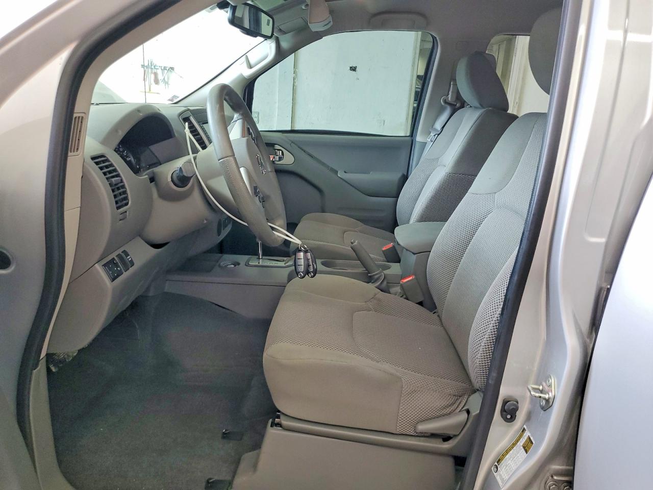 2020 NISSAN FRONTIER