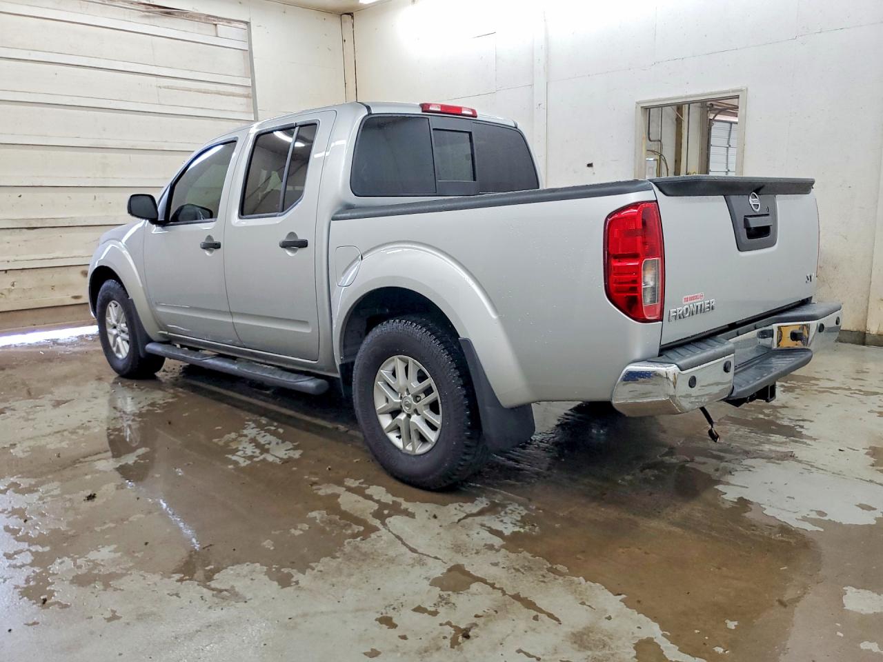 2020 NISSAN FRONTIER