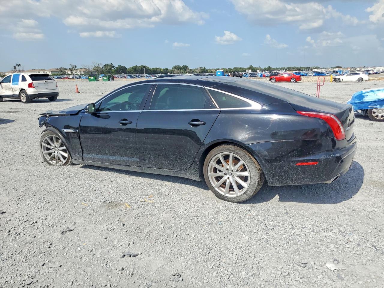 2011 JAGUAR XJ