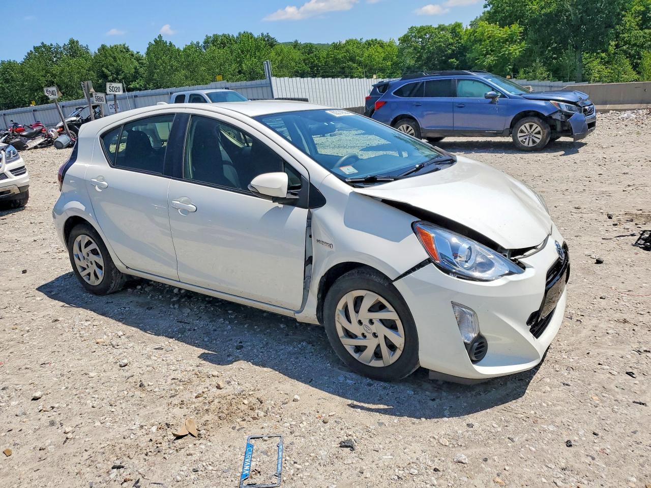 2015 TOYOTA PRIUS