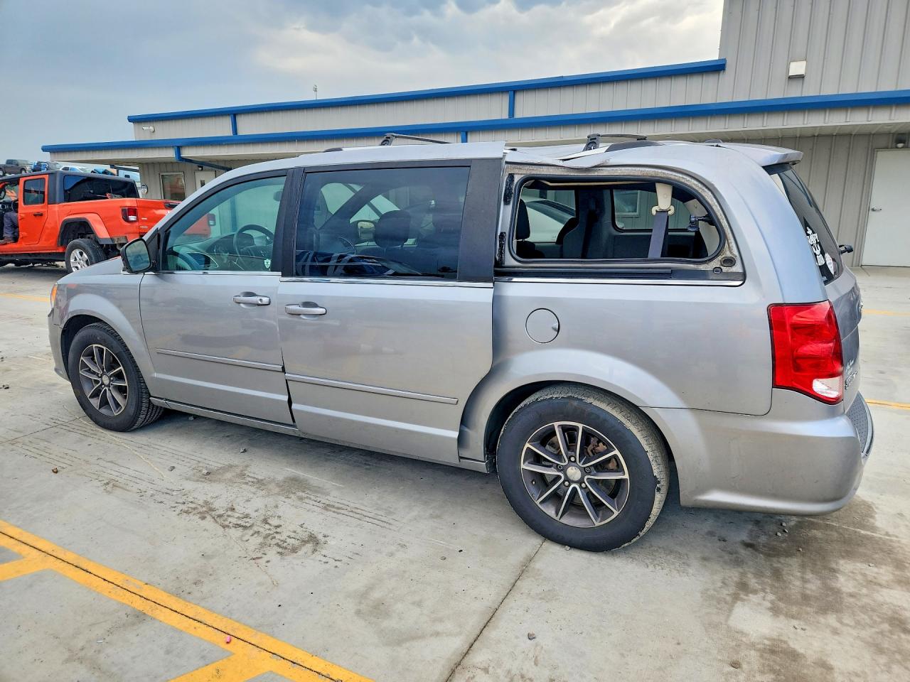 2017 DODGE CARAVAN