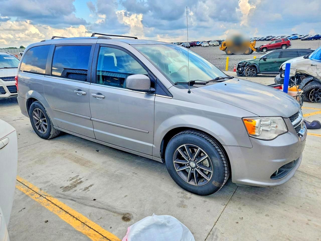 2017 DODGE CARAVAN
