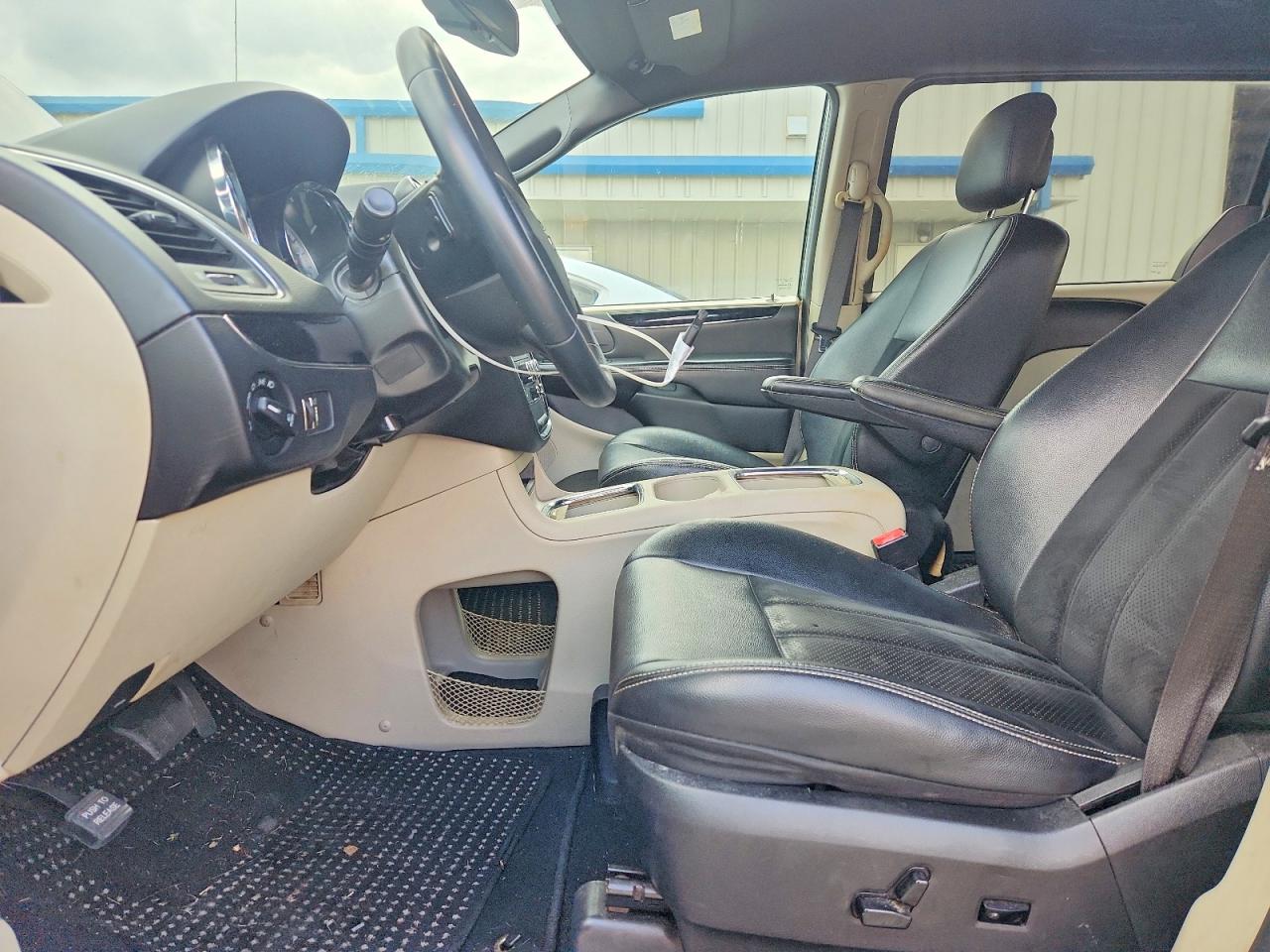 2017 DODGE CARAVAN