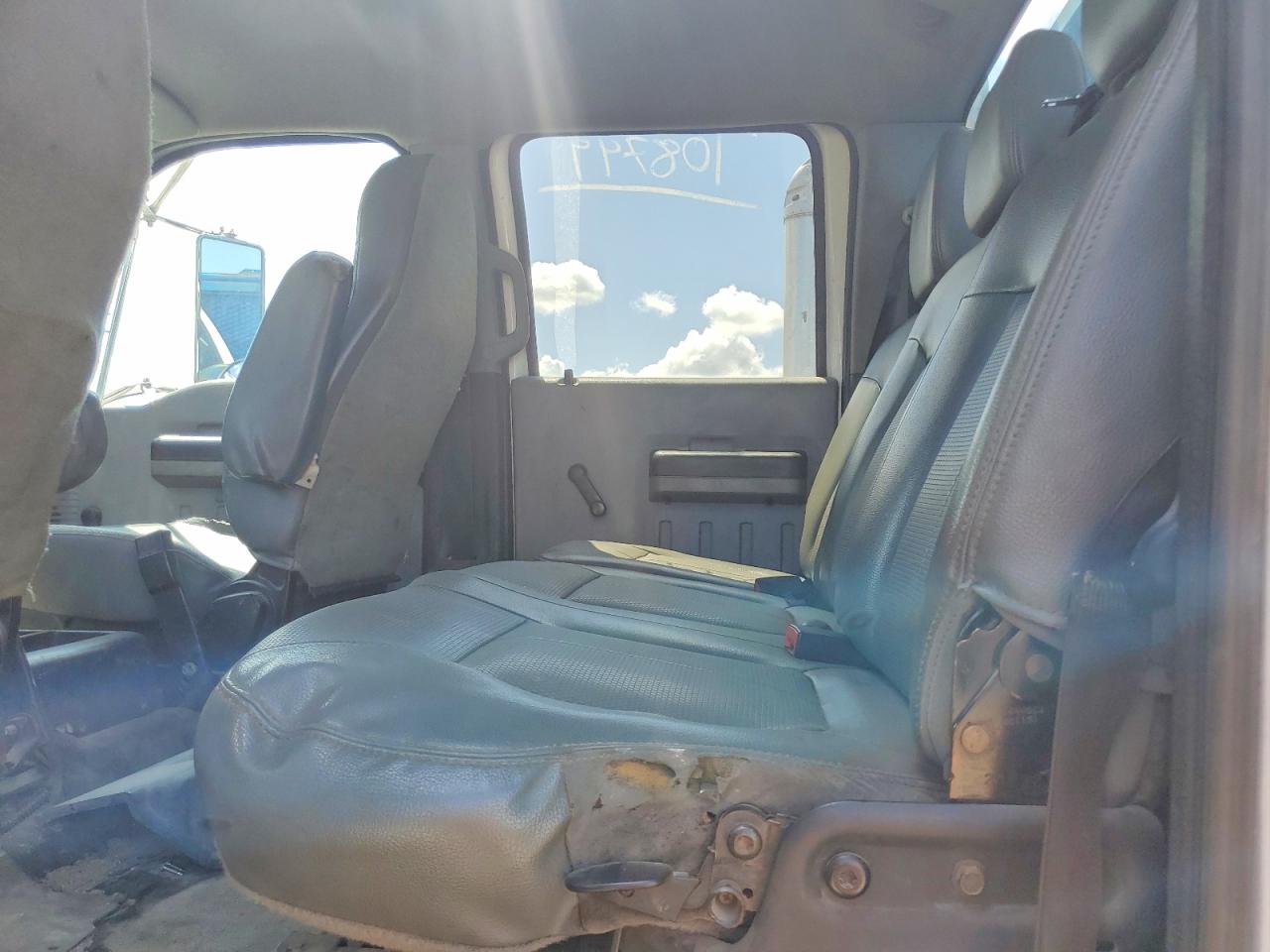 2015 FORD F750