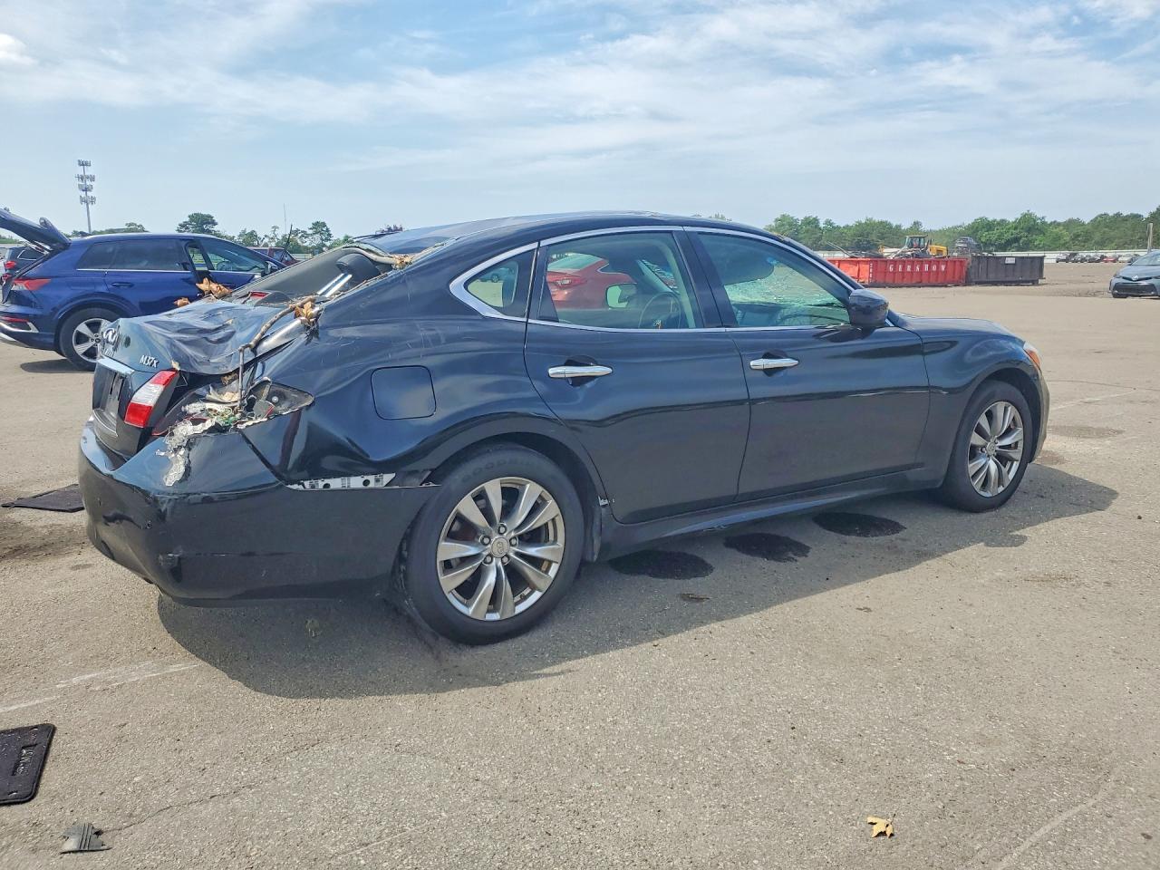 2013 INFINITI M37