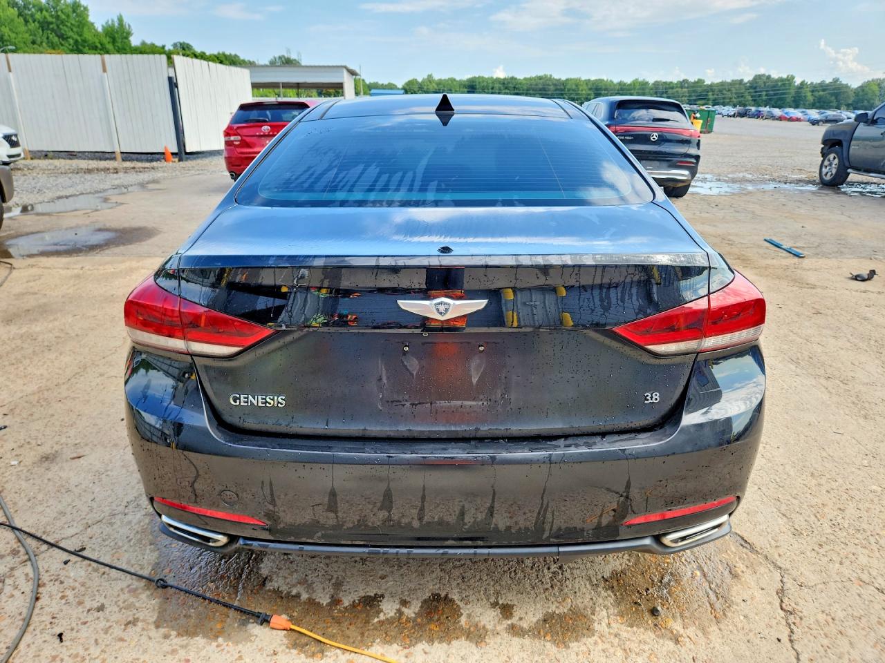 2016 HYUNDAI GENESIS