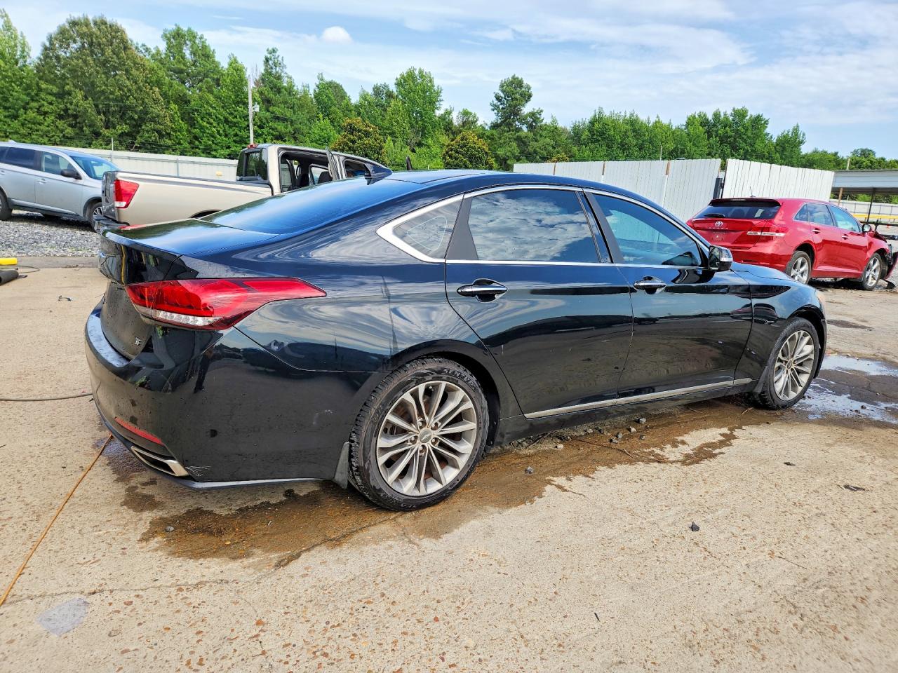 2016 HYUNDAI GENESIS