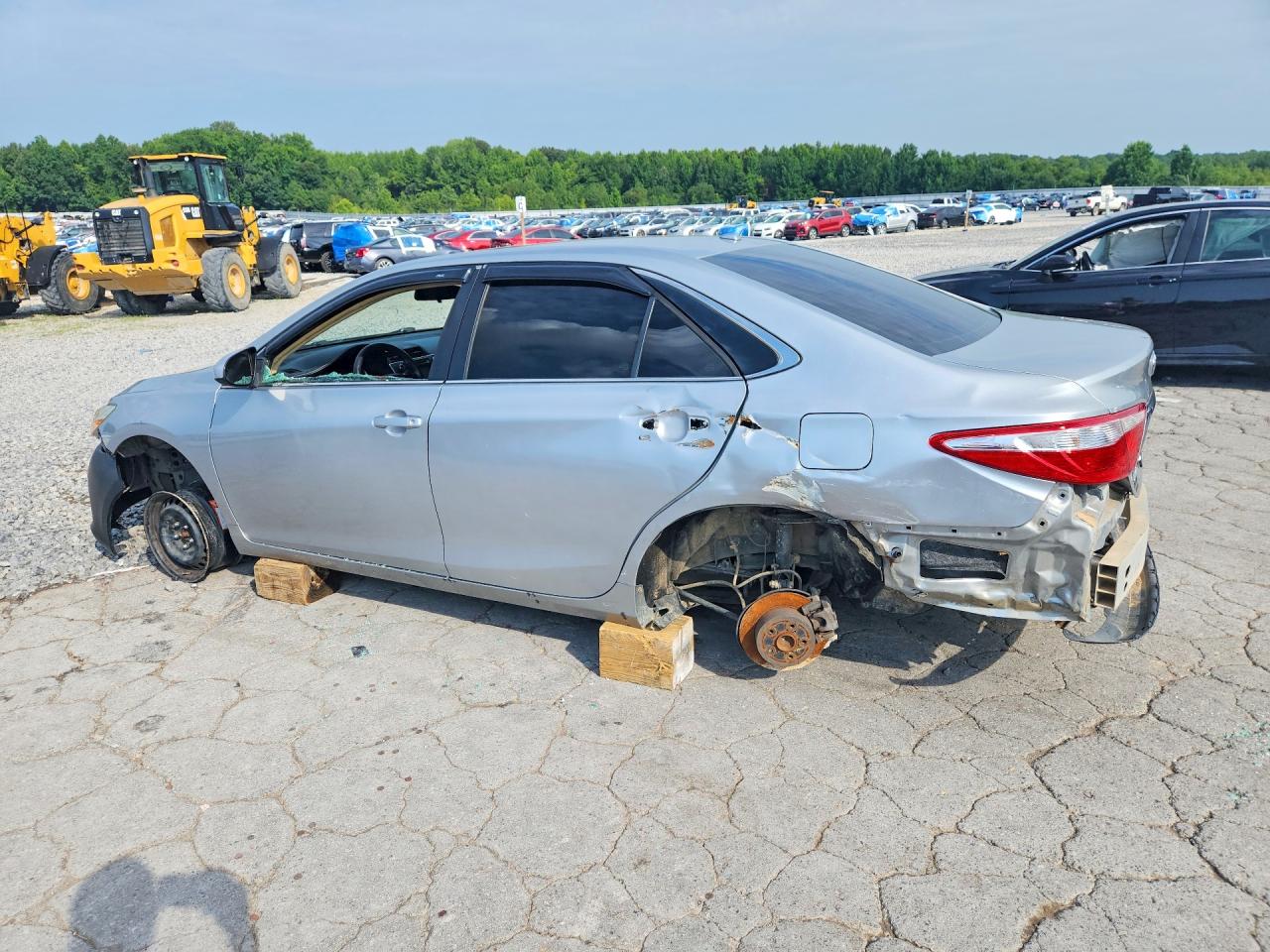 2015 TOYOTA CAMRY