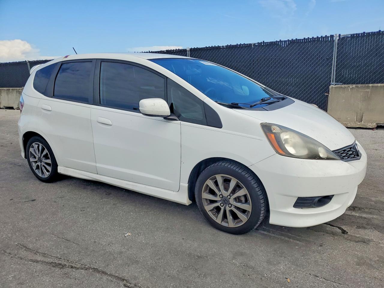 2013 HONDA FIT