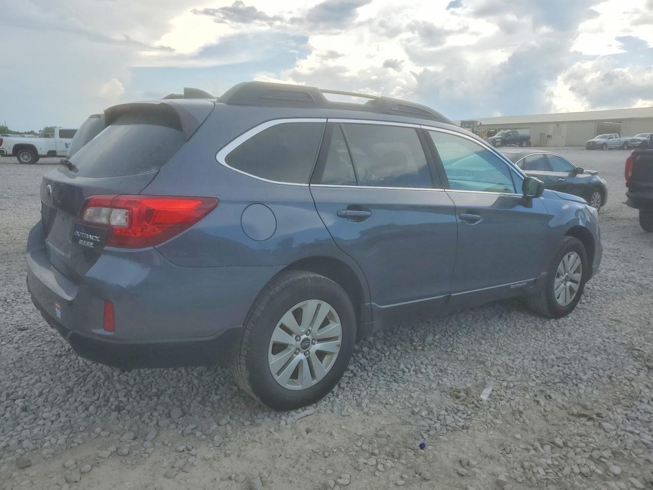 2017 SUBARU OUTBACK