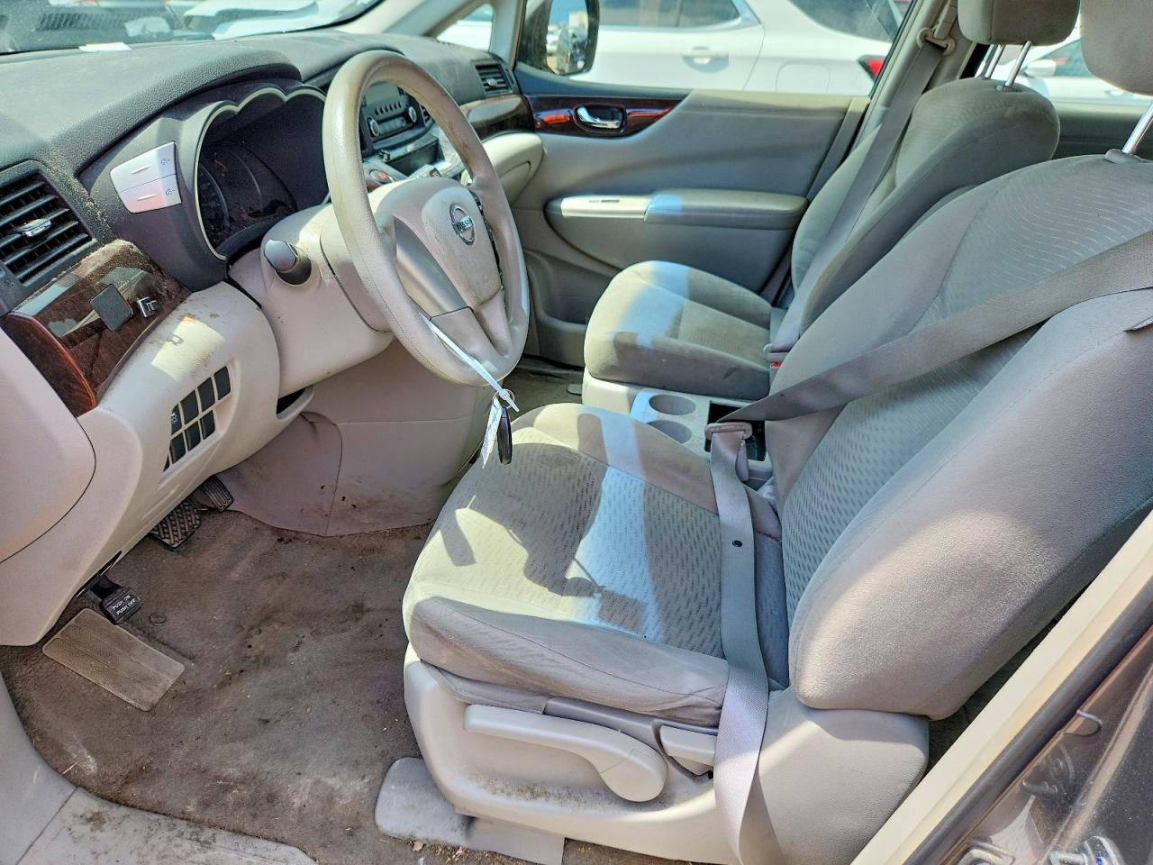 2015 NISSAN QUEST