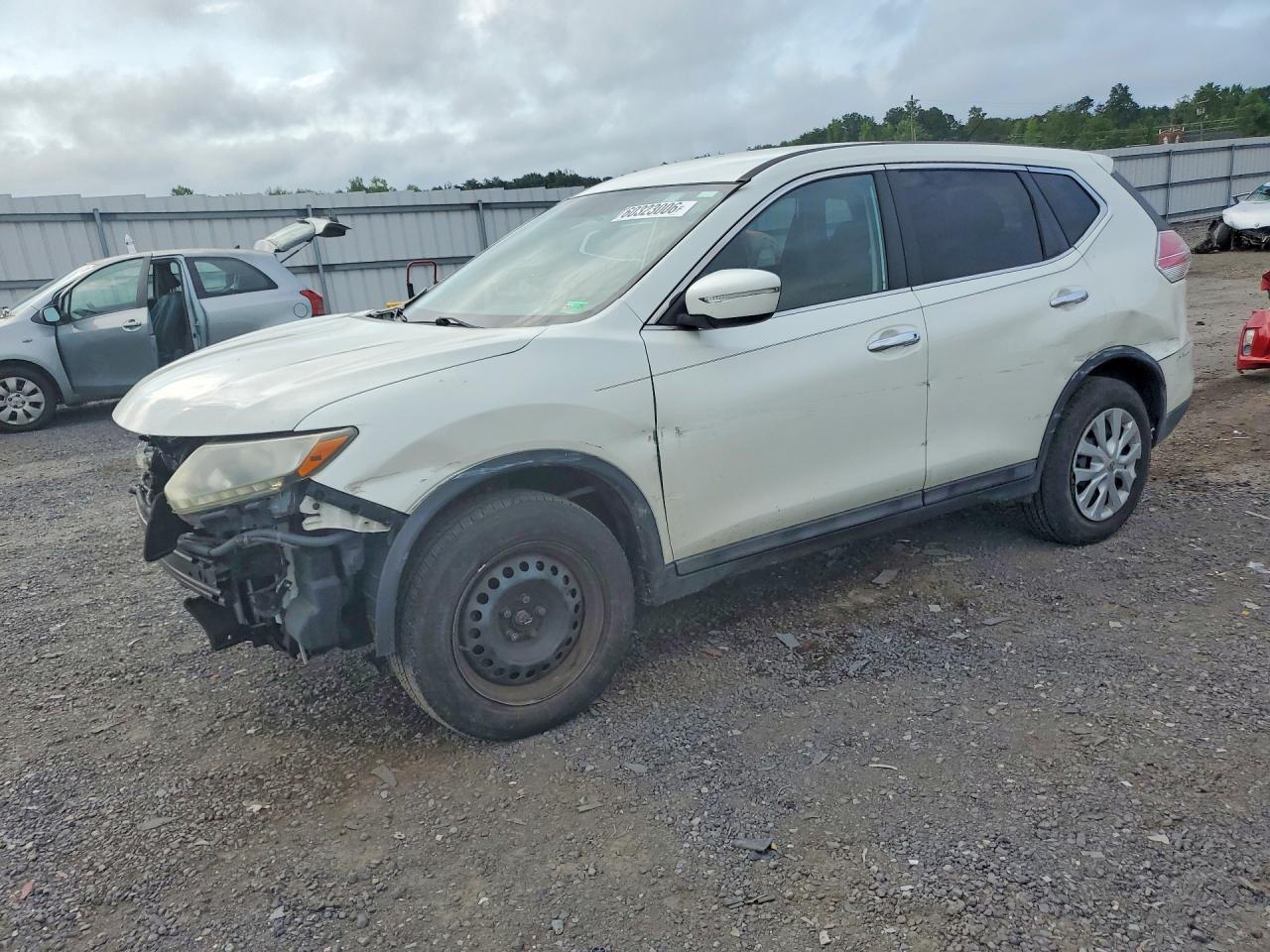 2015 NISSAN ROGUE