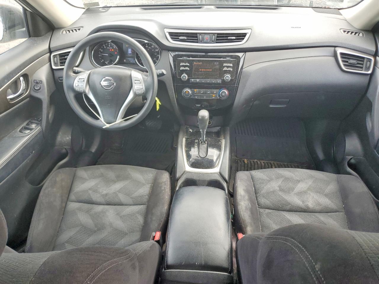 2015 NISSAN ROGUE