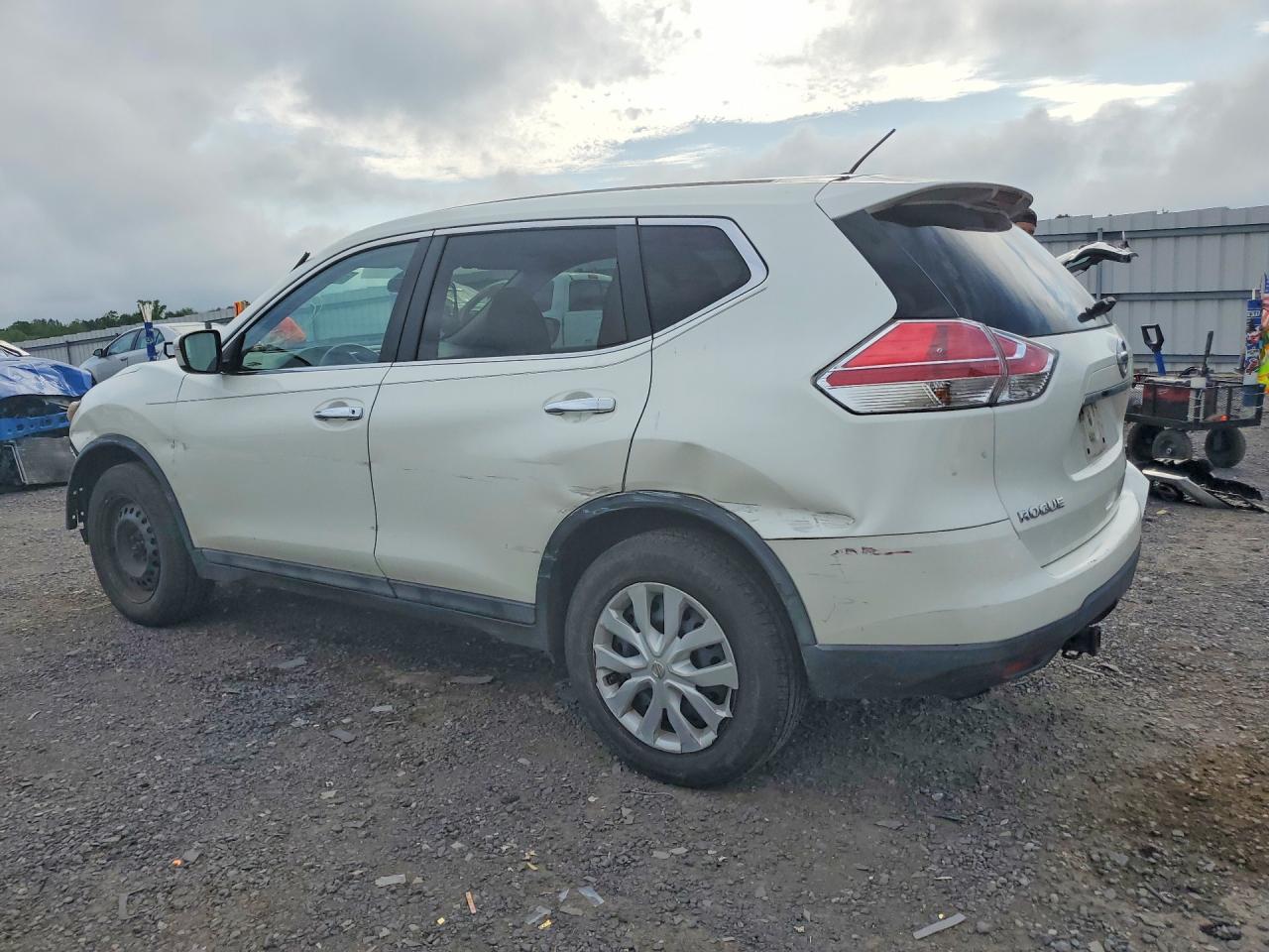 2015 NISSAN ROGUE