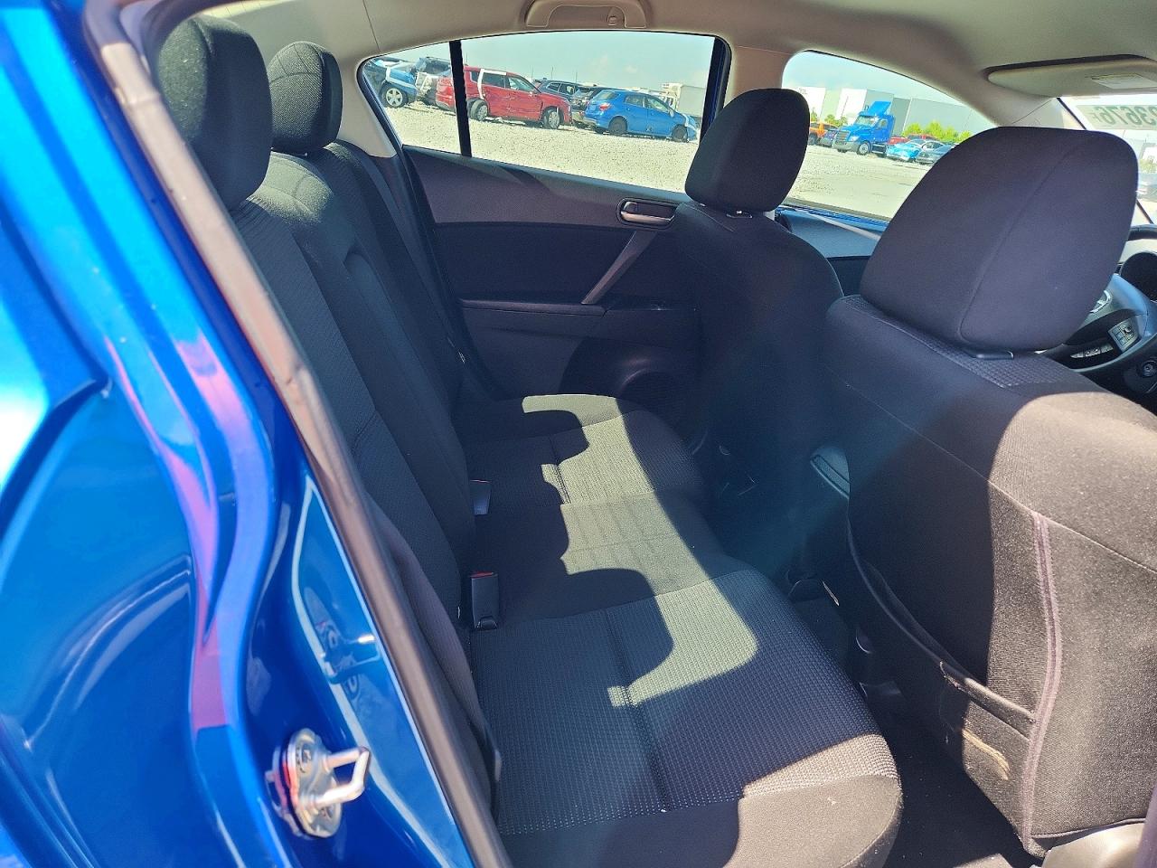 2012 MAZDA 3