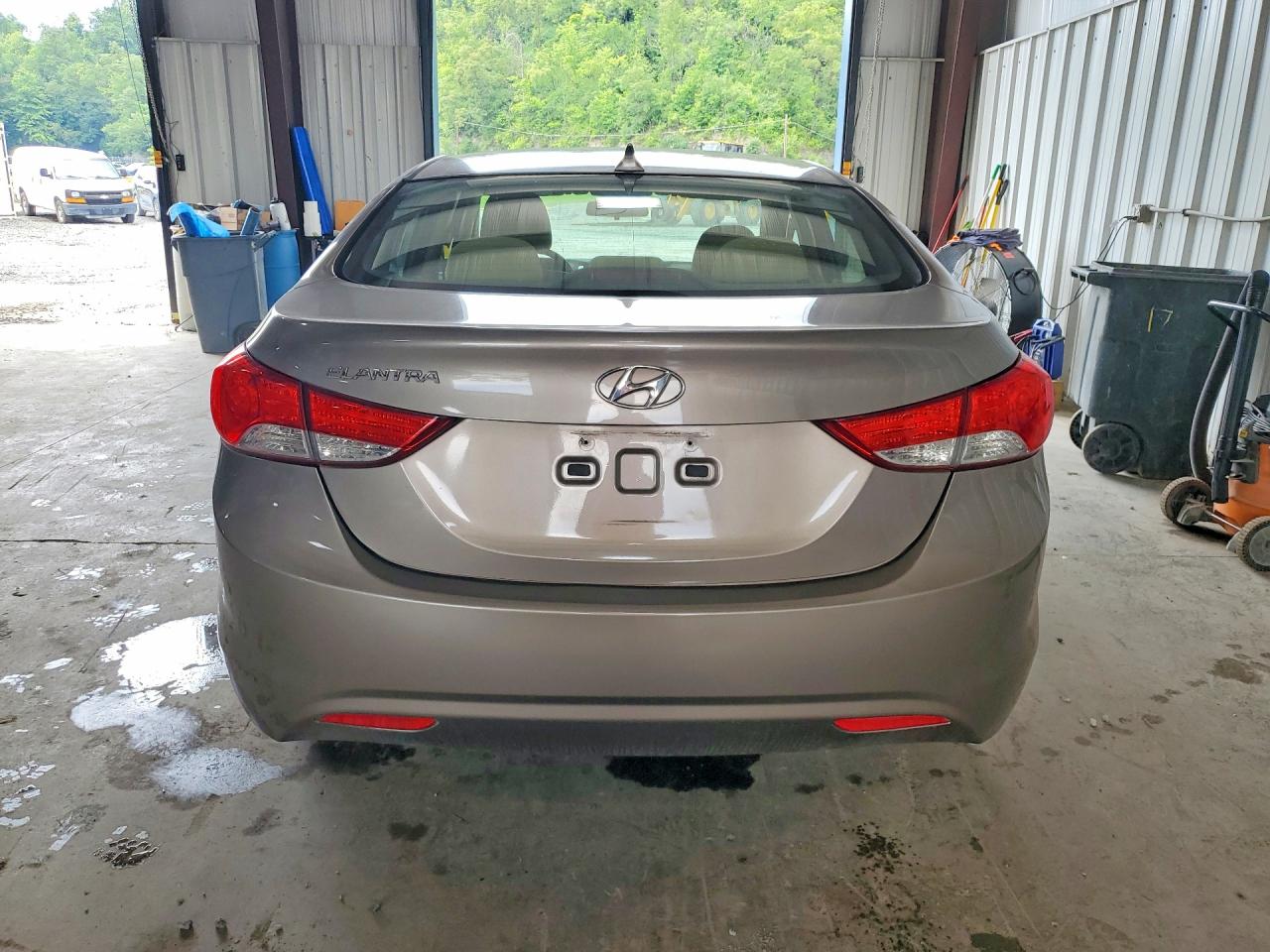 2013 HYUNDAI ELANTRA