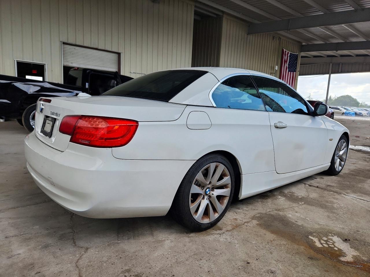 2012 BMW 3 SERIES