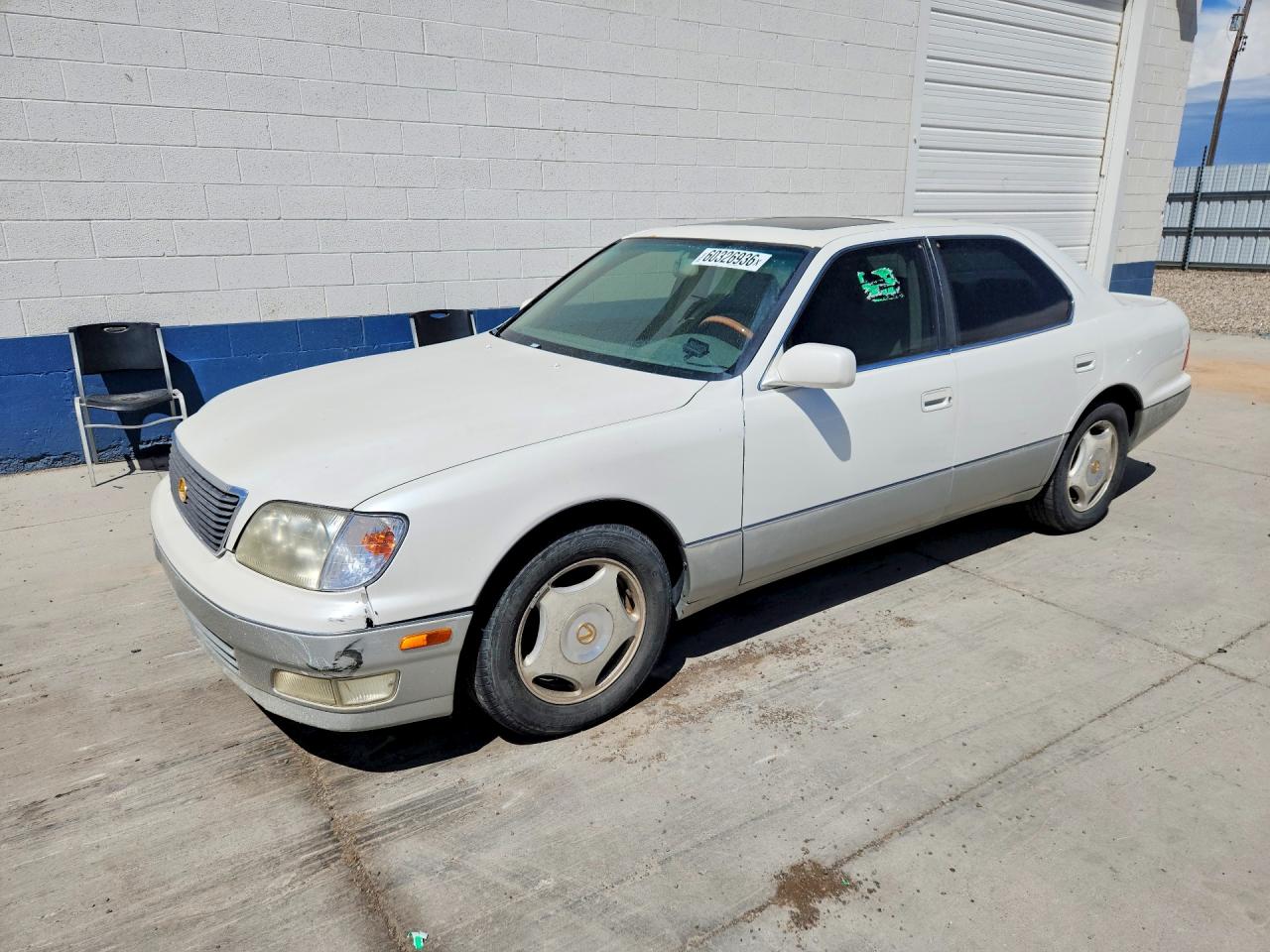 2000 LEXUS LS400