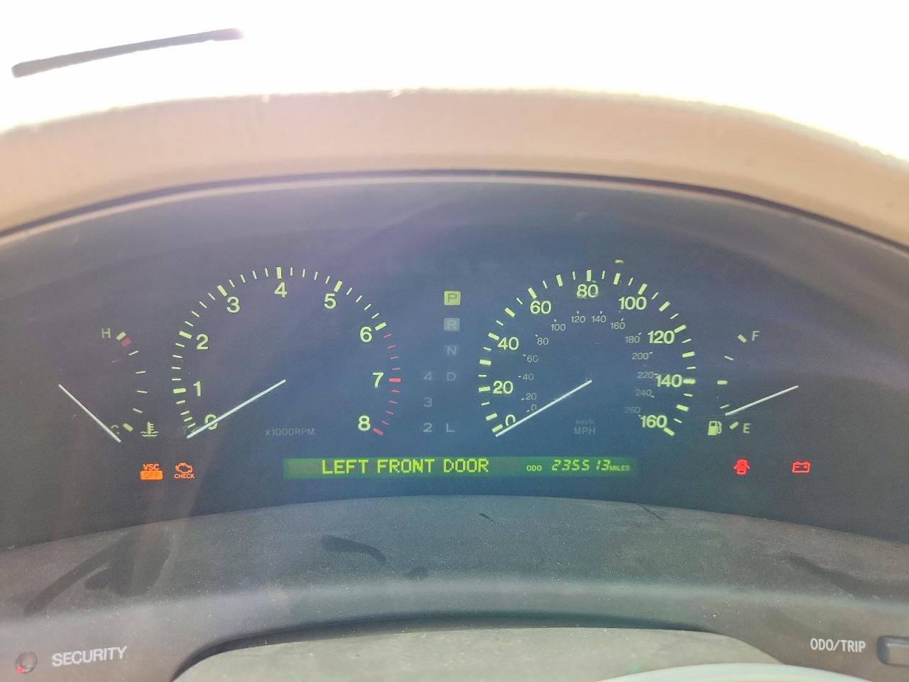 2000 LEXUS LS400