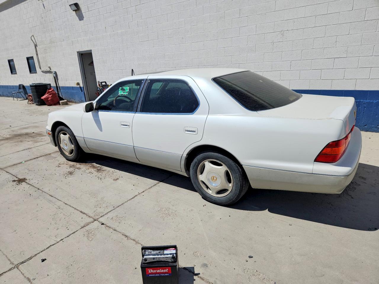 2000 LEXUS LS400