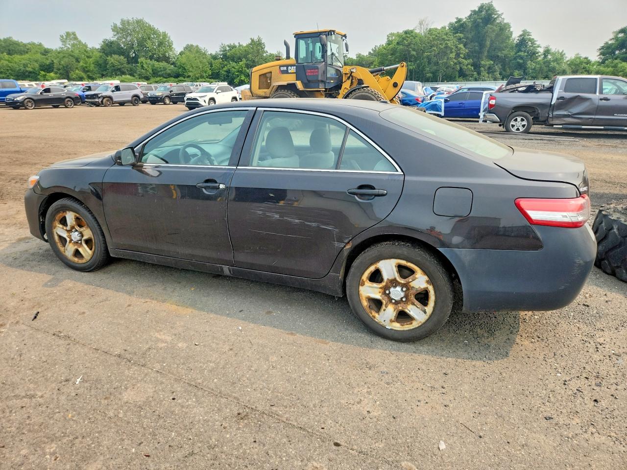 2011 TOYOTA CAMRY