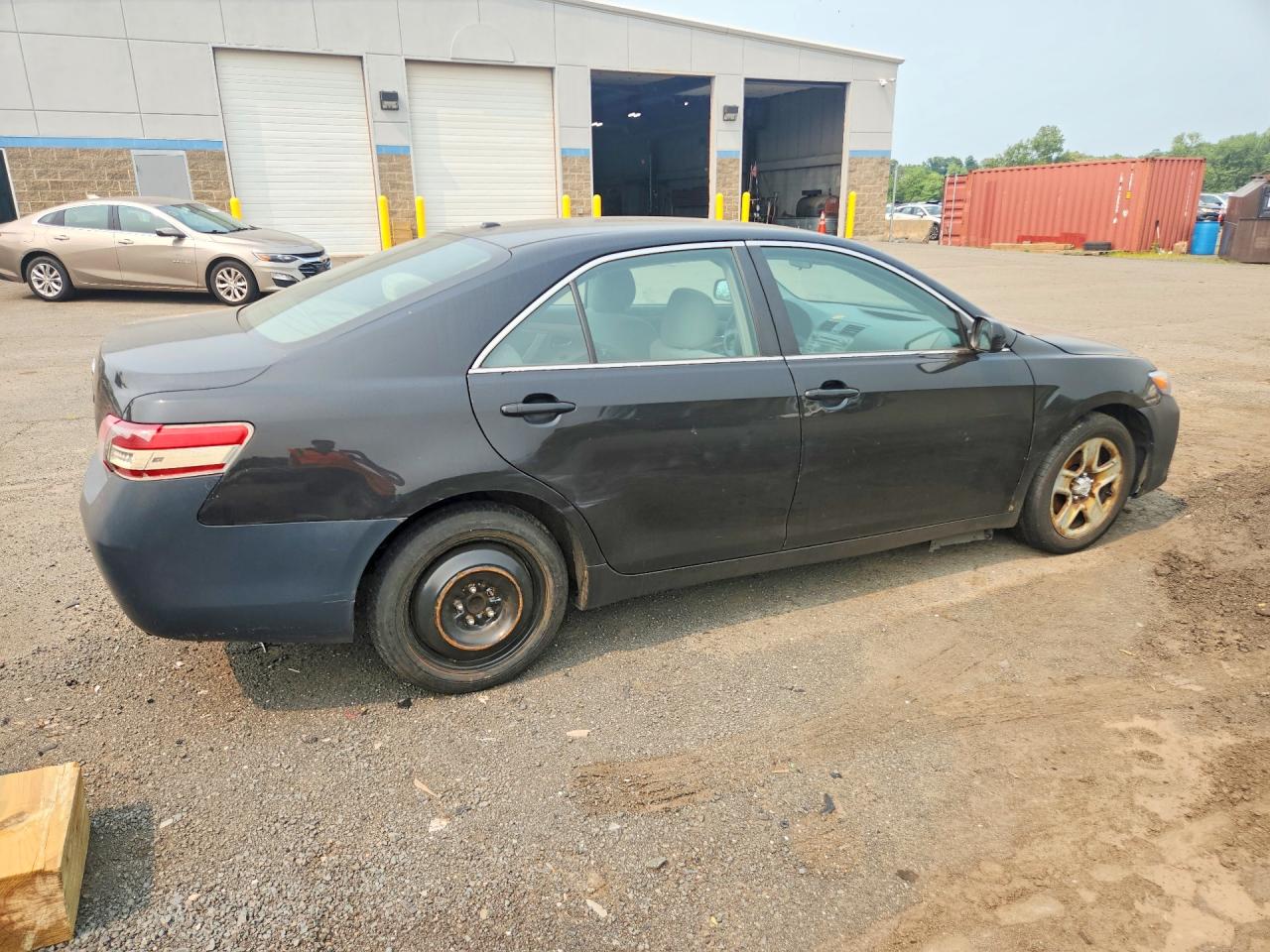 2011 TOYOTA CAMRY
