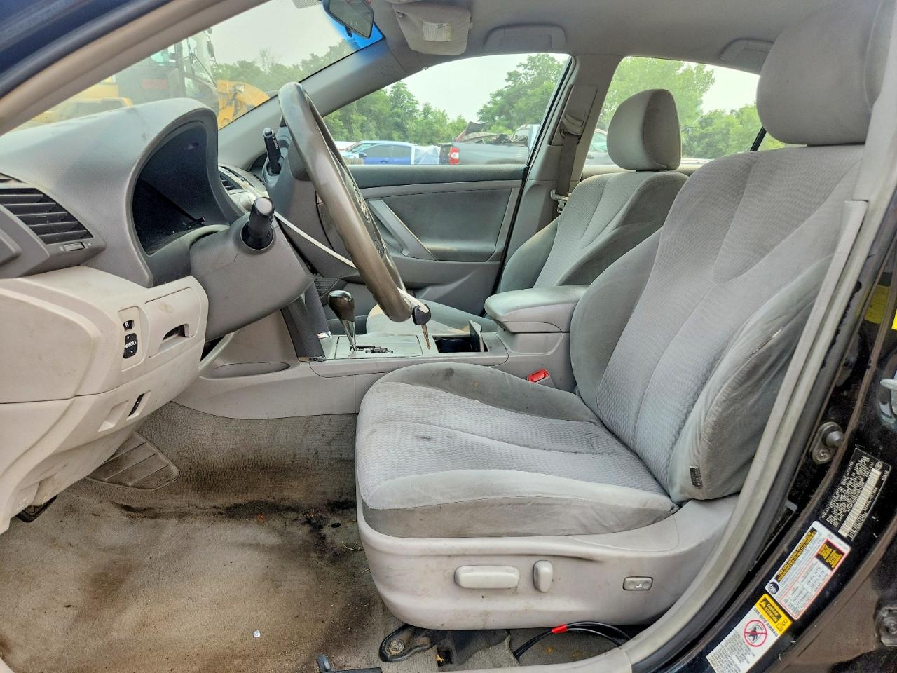 2011 TOYOTA CAMRY
